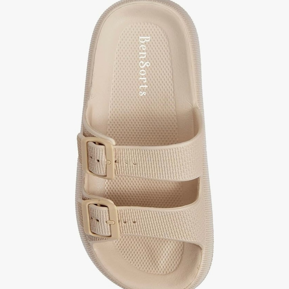 Women's Beige Slippers